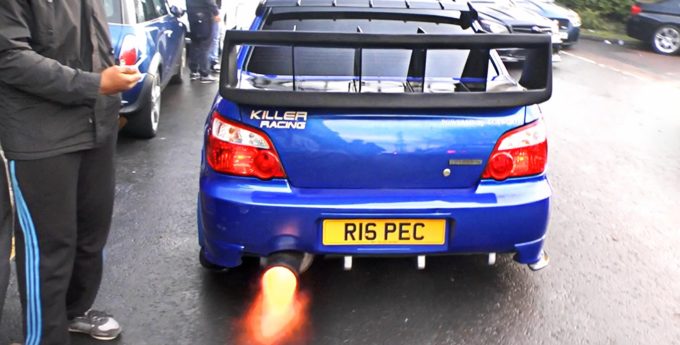 Publikujemy unikatowy kalendarz. Odlicza czas do… śmierci silników spalinowych