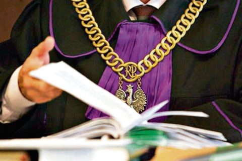 Policjant wygrał w sądzie z… policją