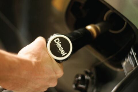 Japońskie samochody bez silników diesla. Na placu boju pozostanie tylko jedna marka