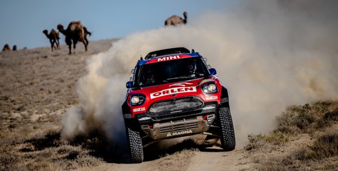 Rajd Kazachstanu: Przygoński utrzymuje miejsce w czołówce