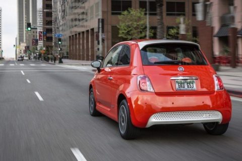 Fiat planuje nowego 500e i 500-tkę kombi. Koniec Punto