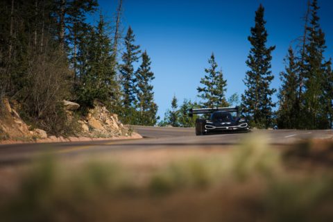 Volkswagen I.D. R Pikes Peak już jeździł w Górach Skalistych
