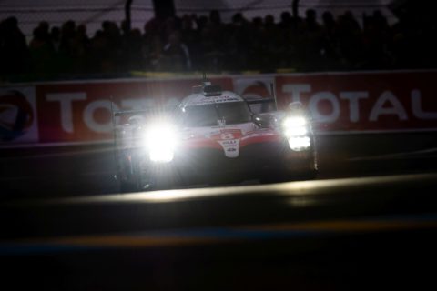 24h Le Mans: Neutralizacja wprowadziła przetasowania. Toyota zdecydowanie lideruje