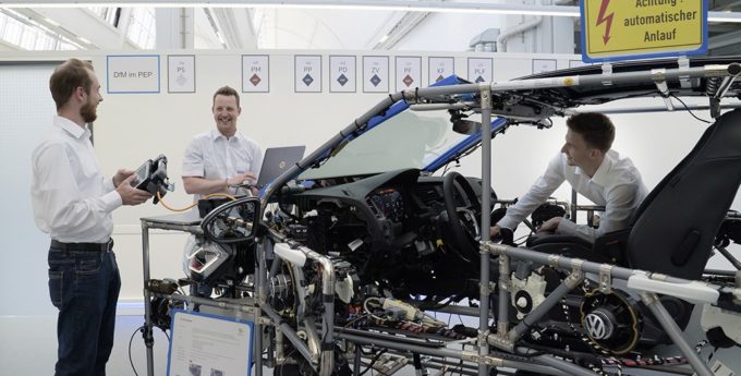 Volkswagen szkoli specjalistów pod kątem elektromobilności
