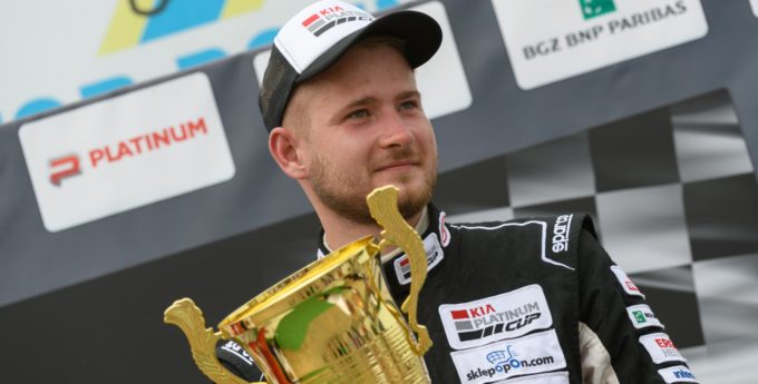 Kia Platinum Cup, Tor Poznań: Zwycięstwa dla Tokara, punkty dla Wróbla