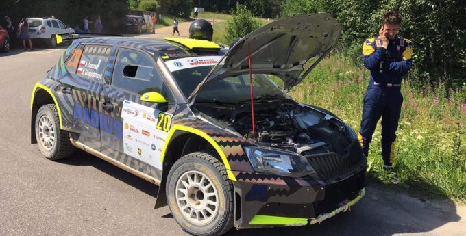 Rajd Estonii: Aron Domżała i Szymon Gospodarczyk powstrzymani przez awarię
