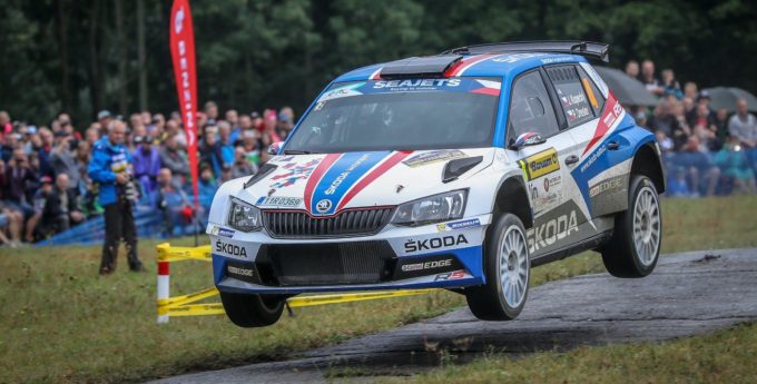 Rajd Barum: Kopecky dopadł Łukjaniuka, a Sordo Griazina