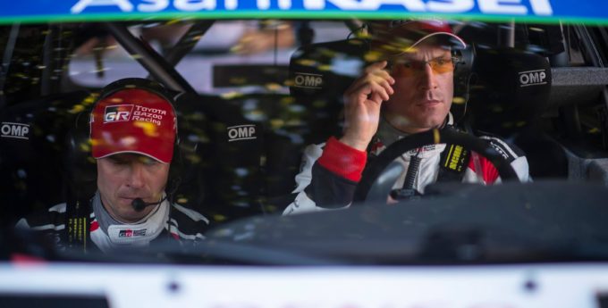 Rajd Niemiec: Poranne dramaty Latvali, Ostberga i Sordo. Neuville już drugi