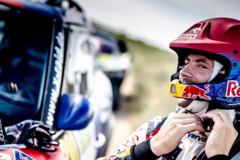 Hungarian Baja: Wojskowa przeprawa drogą do tytułu