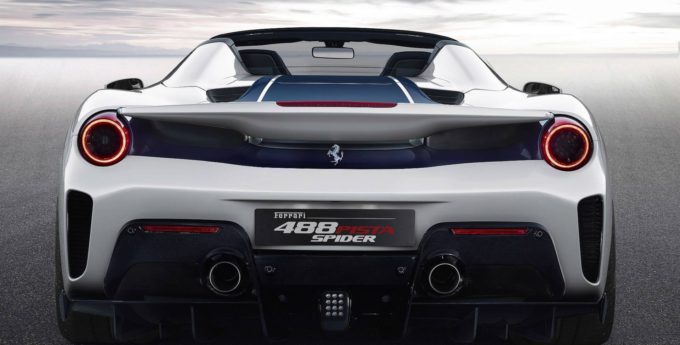 Ferrari zaprezentowało Pista Spider
