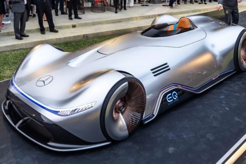 Mercedes zaprezentował elektryczny model Vision EQ Silver Arrow