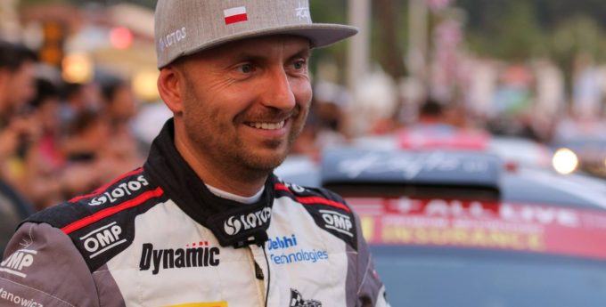 Rajd Turcji: Walka o podium WRC 2 trwa, Kajetanowicz pędzi za Kopeckym