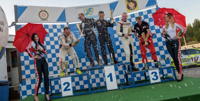 WSMP: Mariusz Miękoś przypieczętował mistrzostwo Polski Hour Race