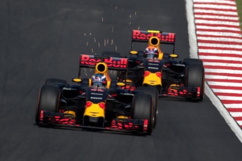 GP Singapuru: Dominacja Red Bulla w pierwszym treningu