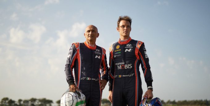 Liderzy WRC i WTCR zagrali w reklamie Hyundaia i30 Fastback N. Padł rekord