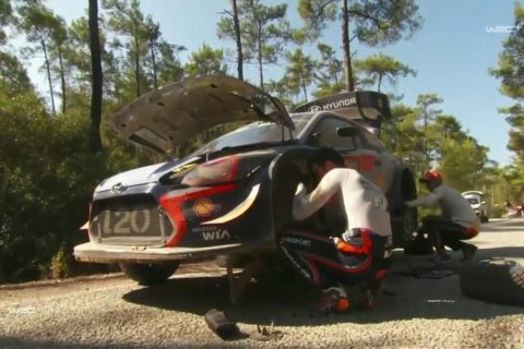Rajd Turcji: U Neuville’a nie wytrzymał amortyzator! Ogier wyraźnym liderem