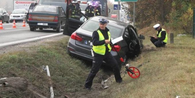 Polscy policjanci w samym październiku rozbili już 3 BMW