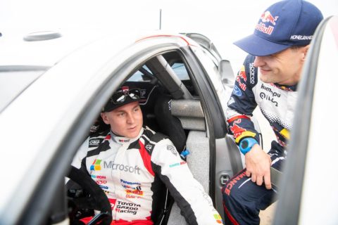 Rajd Australii: Toyota zwartym szykiem nadaje ton