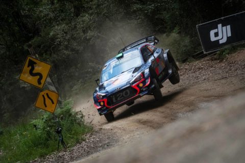 Rajd Australii: Paddon o krok od podium. Neuville wierzy w boga rajdów