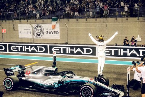 F1: Hamilton nie zwalnia tempa i zdobywa 83 pole position w karierze