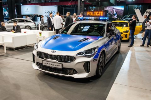 Po BMW czas na Stingery! Drogówka dostanie nowe zabawki