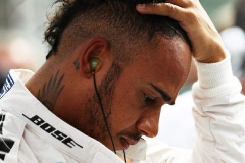 Lewis Hamilton naraził się władzom rodzinnego miasta