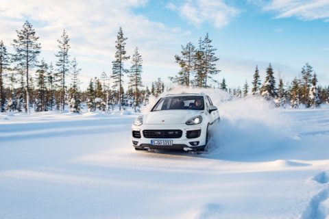 Porsche Cayenne na oponach Michelin Pilot Alpin 5 SUV