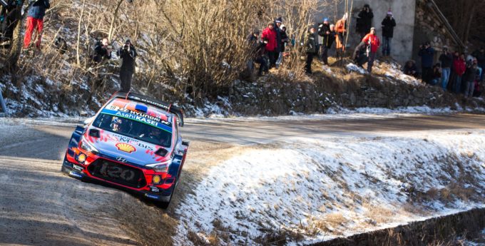 Rajd Monte Carlo: Neuville zaatakował na Col de Turini. Ogier ma tylko 0,4 sek. zapasu!