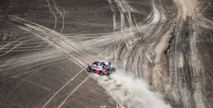 Rajd Dakar 2019: Ostatni odcinek jak z Łodzi do Warszawy. Tylko przez wydmy