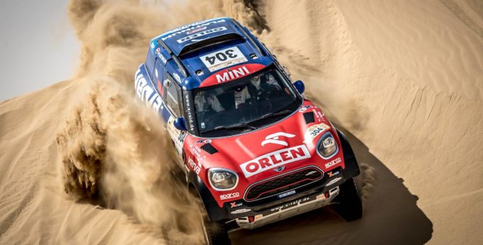 Kilkadziesiąt godzin podróży na Rajd Dakar