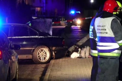 Policja ujawniła film z Bolkowa, gdzie w Wigilię kierowca wjechał w rodzinę z dziećmi