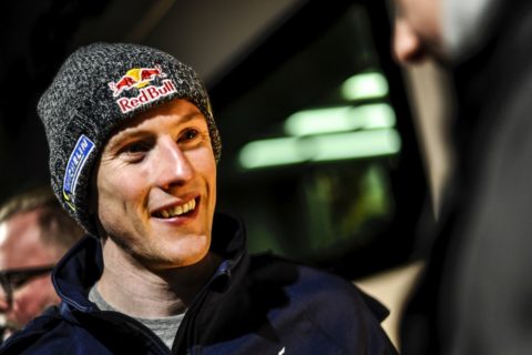 Rajd Szwecji: Wielkie problemy Neuville’a. Evans deklasuje rywali
