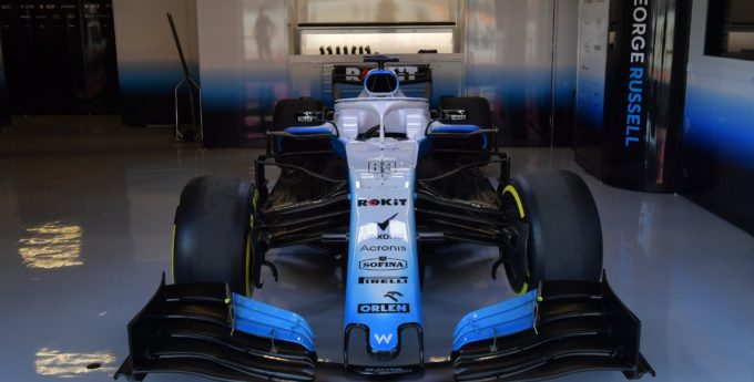 F1: FW42 jest już w garażu Williamsa w Montmelo