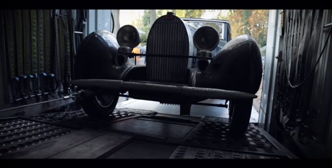 Kolekcja przedwojennych Bugatti odnaleziona w nędznej, rodzinnej oborze