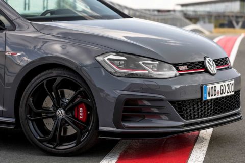 Dobro zwycięża ze złem. Golf GTI nie będzie jednak hybrydą