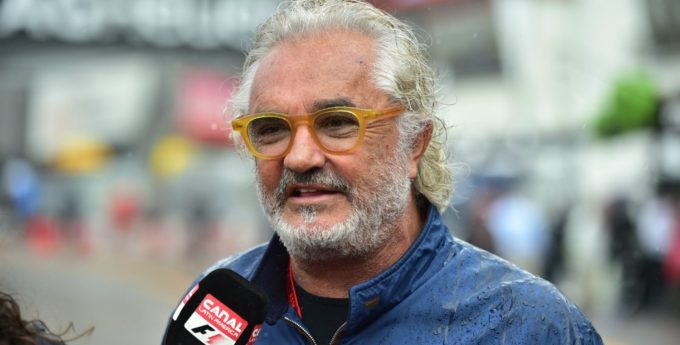 Za nami dopiero jeden wyścig F1, a Flavio Briatore już nie daje Ferrari szans na mistrzostwo