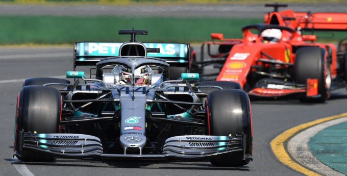 F1, Australia: Mercedes show w kwalifikacjach, Kubica przegrywa z Russellem