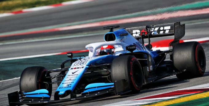 Testy F1, Barcelona: Kubica poprawia czasy