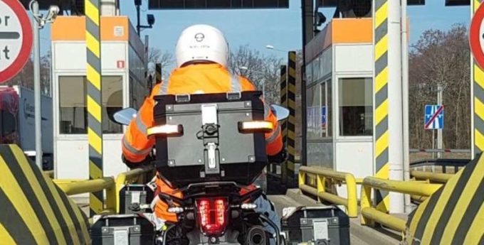 Nowe patrole motocyklowe na A4. To nie policja