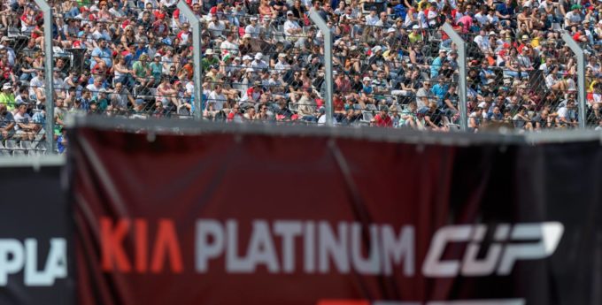 Kia Platinum Cup: Pojedynek Borka i Wierzbickiego na przesychającym torze