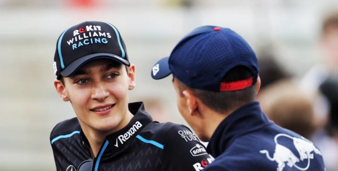 Testy F1, Bahrajn: Russell wyprzedza wszystkich i zalicza 101 okrążeń