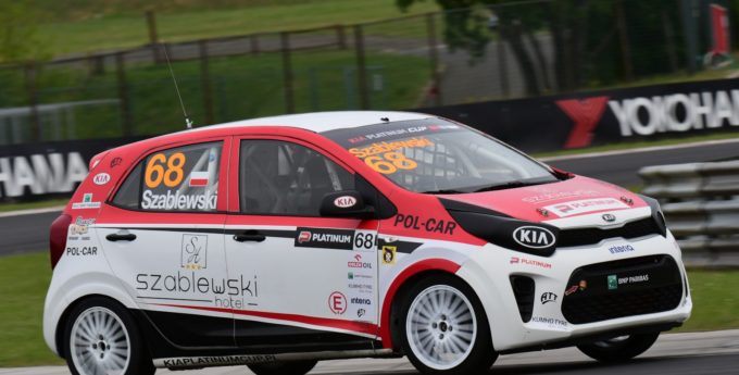 Kia Platinum Cup: Szablewski z pole position