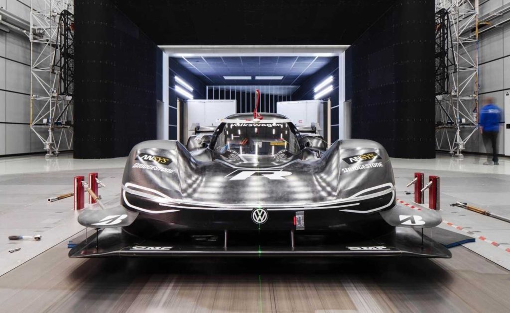 Pierwsze kilometry testowe Volkswagena ID. R na Nordschleife
