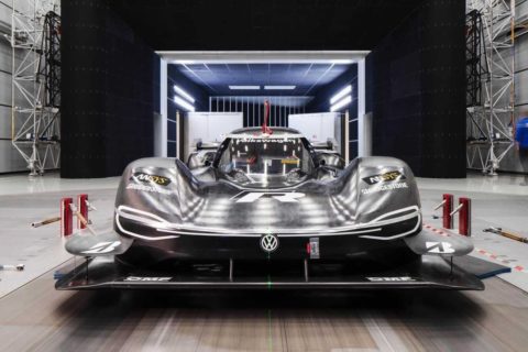 Pierwsze kilometry testowe Volkswagena ID. R na Nordschleife