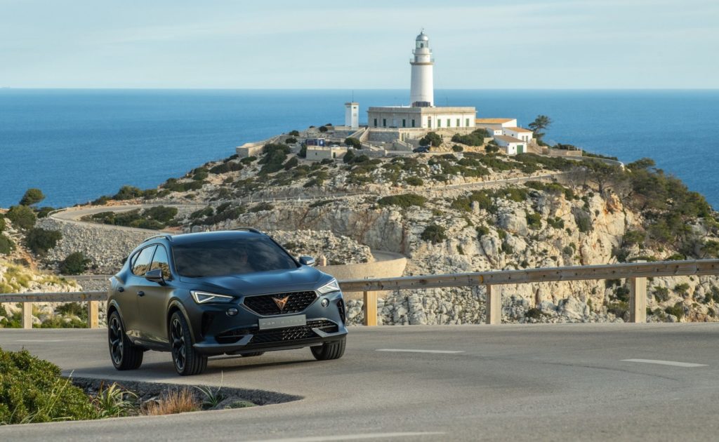 Cupra Formentor po raz pierwszy w ruchu. Wyjątkowa symbolika lokalizacji jazd