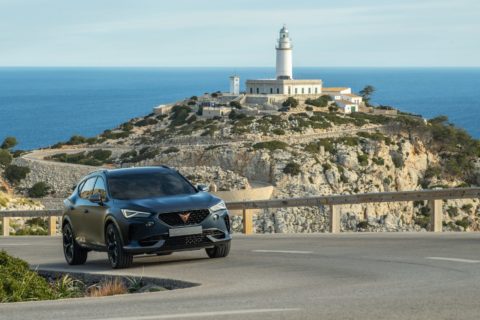 Cupra Formentor po raz pierwszy w ruchu. Wyjątkowa symbolika lokalizacji jazd