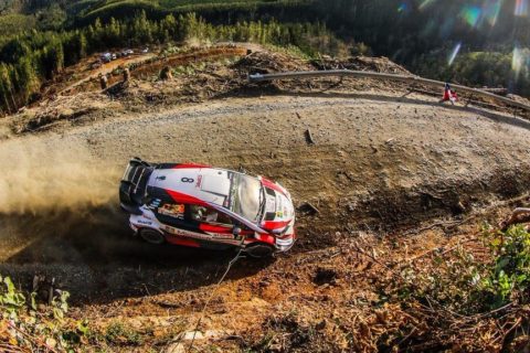 Rajd Chile: Gwiezdne wojny za plecami Tanaka. Yaris zawiódł Latvalę