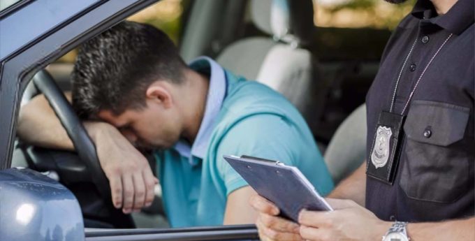 Polscy kierowcy nieustannie łamią przepisy. Wiemy za co zbierają punkty karne najczęściej