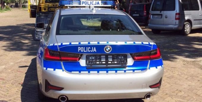 Policja odbiera 82 nowe BMW. Część z nich będzie oznakowana