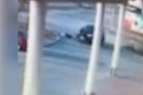 Prezydent Sieradza potrącił starszą panią i odjechał. Dostał 300 zł mandatu